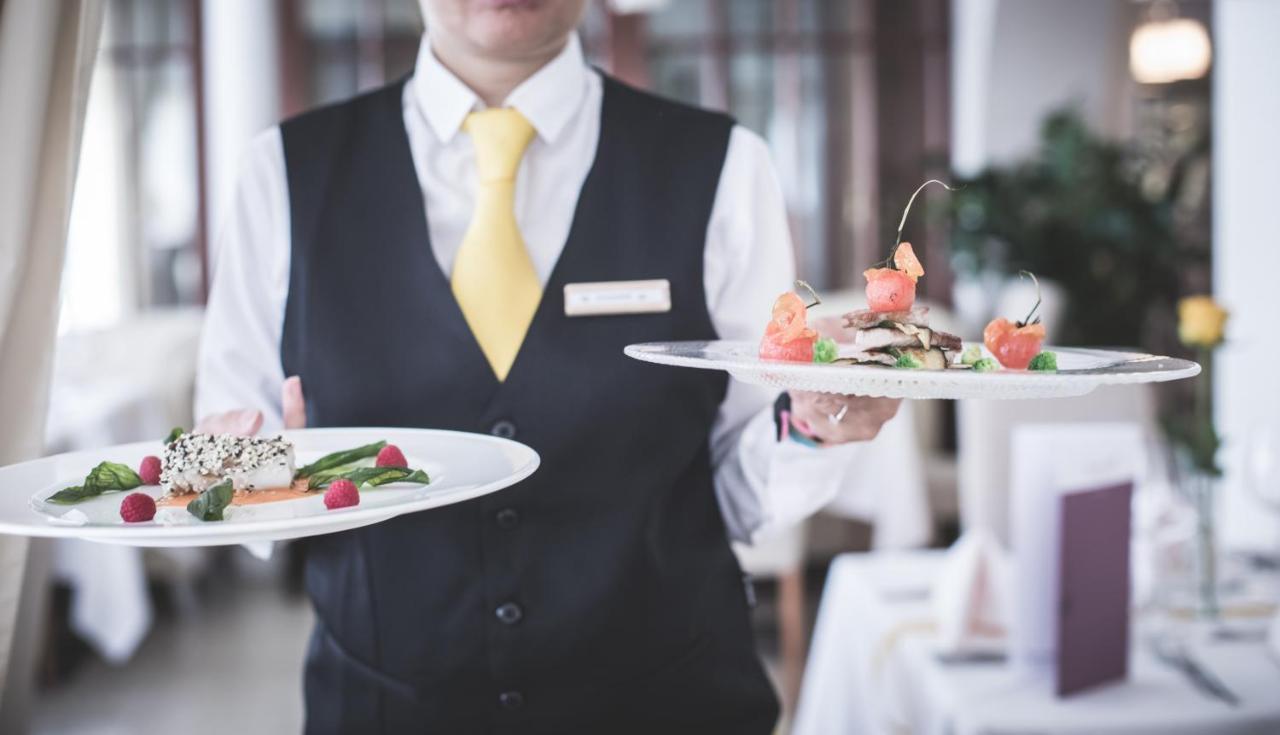 Hotel Fameli Olang المظهر الخارجي الصورة